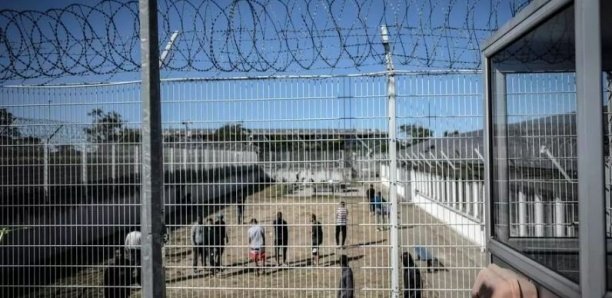 En France, les centres de rétention pour migrants ressemblent de plus en plus à des prisons