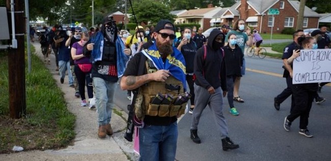 Le rôle trouble de l’extrême droite dans les manifestations antiracistes