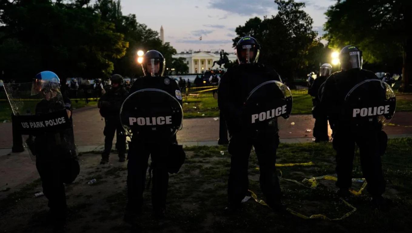 Mort de George Floyd: Donald Trump a été brièvement conduit dans le bunker de la Maison Blanche vendredi
