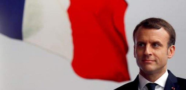 Macron reprend les rênes