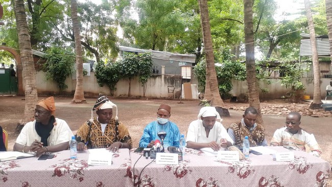 Après les tueries de 32 personnes à Bankass : Le Collectif des associations de jeunes du Pays dogon s’indigne et menace