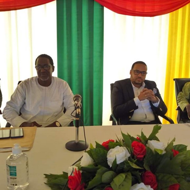 Partenariat  Pmu Mali- Editeurs de presse hippique au Mali : Le revendeur peut payer le client gagnant jusqu’à hauteur de 100.000FCFA ; introduction prochaine du paiement électronique