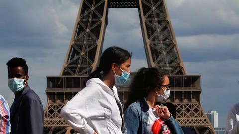Covid- 19 : le Conseil scientifique estime une seconde vague "hautement probable" dès l'automne