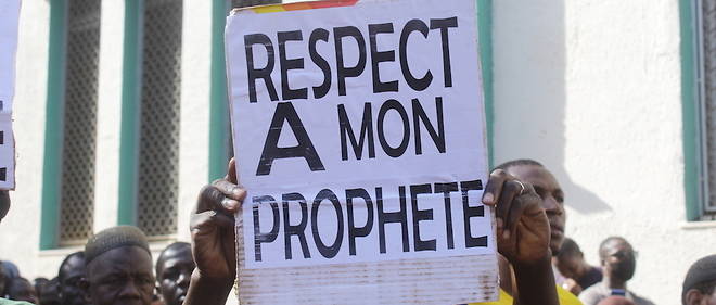 Caricatures de Mahomet : des fidèles maliens exigent des excuses