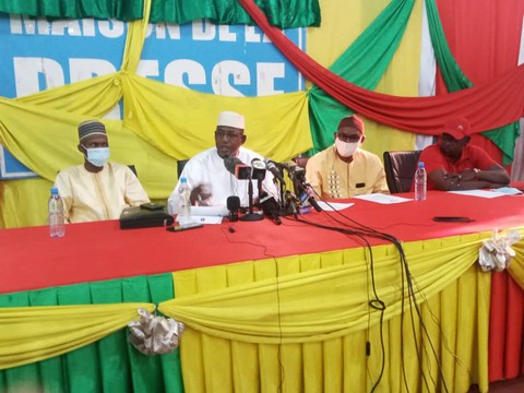 Haut Conseil des Maliens de l’Extérieur :   Le conseil de base  du Sénégal fustige la « gestion opaque » de Habib Sylla