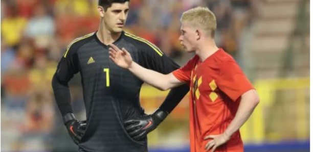 De Bruyne nommé pour le titre de joueur de l'année, Courtois pour celui de meilleur gardien