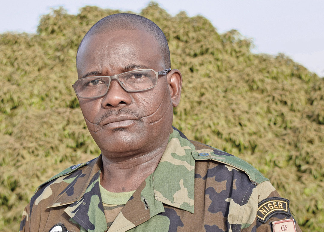 Le général Namata, commandant de la force conjointe du G5-Sahel, défend la force Barkhane
