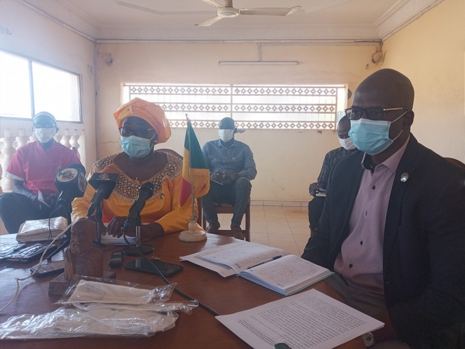 COVID-19 : L’ordre des médecins dénonce des conditions de travail   peu reluisantes et le manque de réactifs