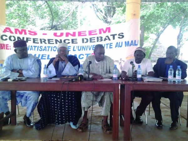 41ème anniversaire de l’assassinat d’Abdoul Karim Camara dit CABRAL : La stabilité dans l’espace scolaire et universitaire au menu d’une conférence à l’ENSUP