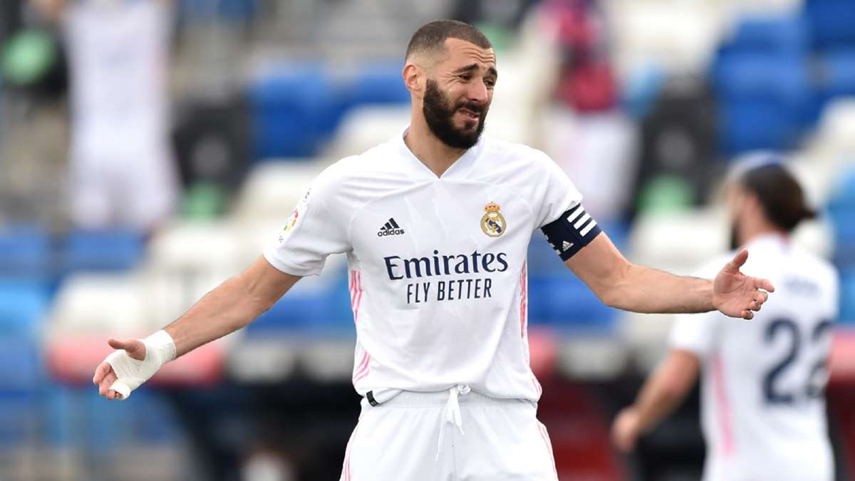 Real Madrid : Benzema prolonge pour écrire sa légende