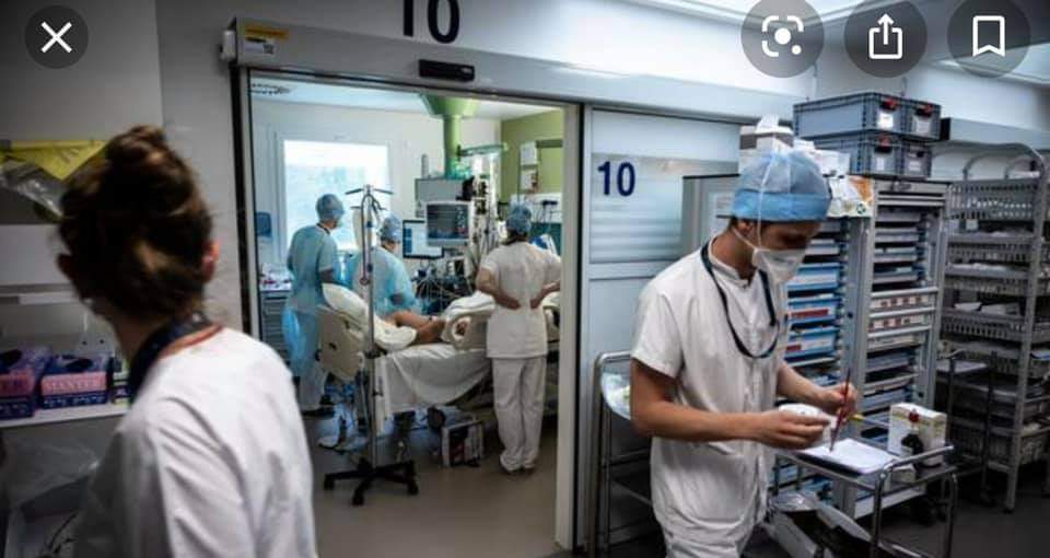 Une Malienne qui s’attendait à des septuplés accouche de neuf bébés