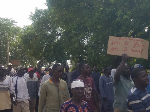 Opib/Baguineda :  Des paysans privés d’eau, en colère ont marché