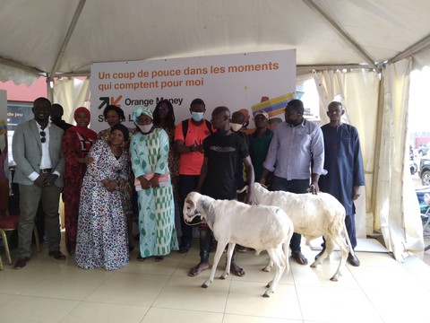 Tombola Orange Money Séliba Ladiali : Les heureux gagnants de la semaine reçoivent leurs cadeaux