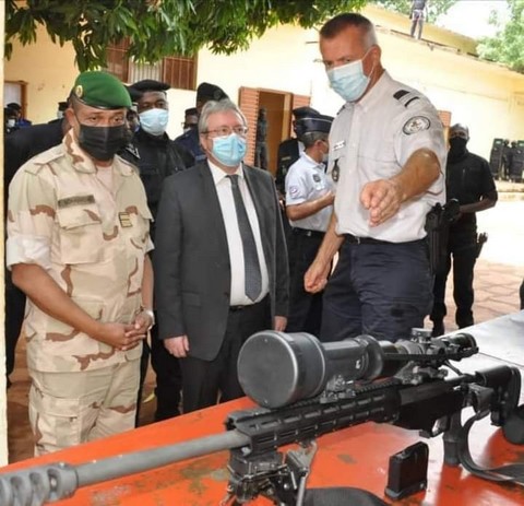 Pour prévenir et combattre le terrorisme et le crime transnational : L'Ambassade de France au Mali dote le Gipn en équipements d'intervention