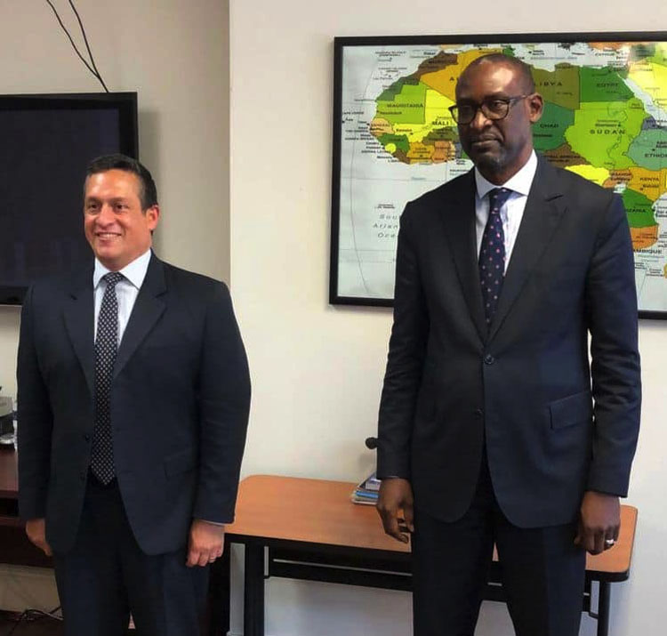 En visite aux États-Unis : Le ministre Diop demande la levée du blocage sur la licence d’exportation d’un avion de transport