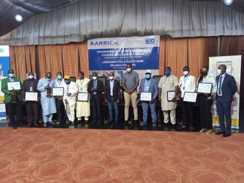 Cérémonie de remise d’attestations aux membres du programme Accélérateur pour les fournisseurs locaux sponsorisé par Barrick Gold Corporation