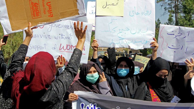 Afghanistan: manifestation de femmes à Hérat, le gouvernement taliban attendu