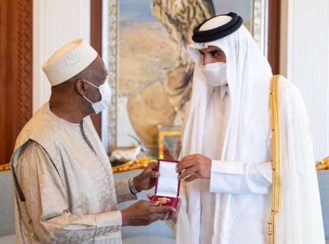 Distinction honorifique : L'ambassadeur Cheikh Ahmed Tijani Diakité reçoit la médaille Al Wajbab du Qatar