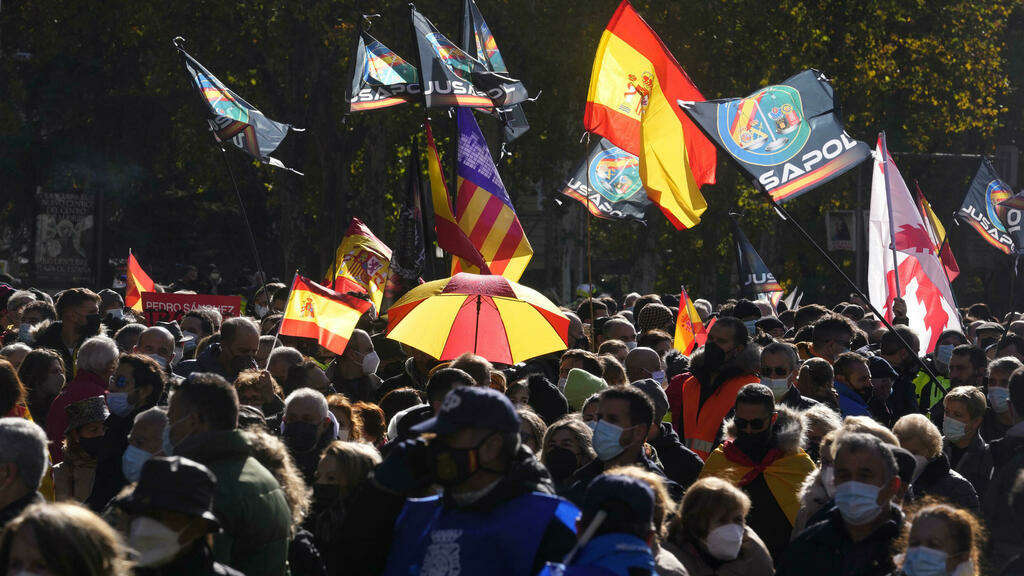 Espagne: à Madrid, manifestation de policiers en colère contre le gouvernement