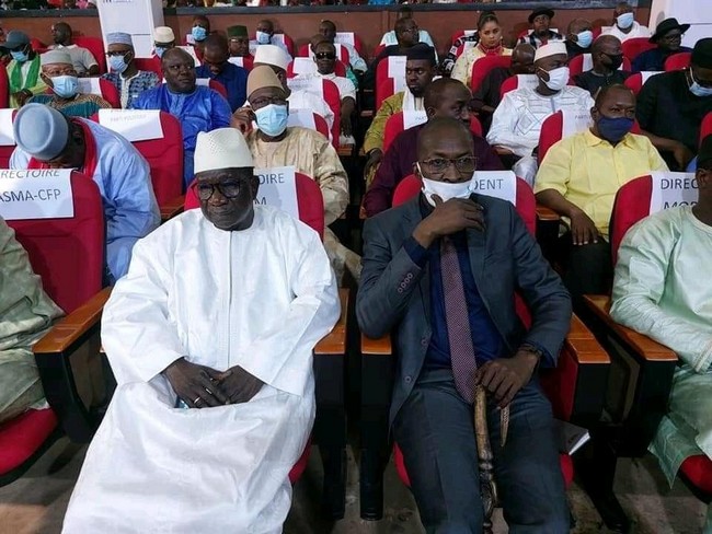 Mali : Une coalition de partis politiques rejette l’appel du Col. Assimi Goïta à participer aux assises