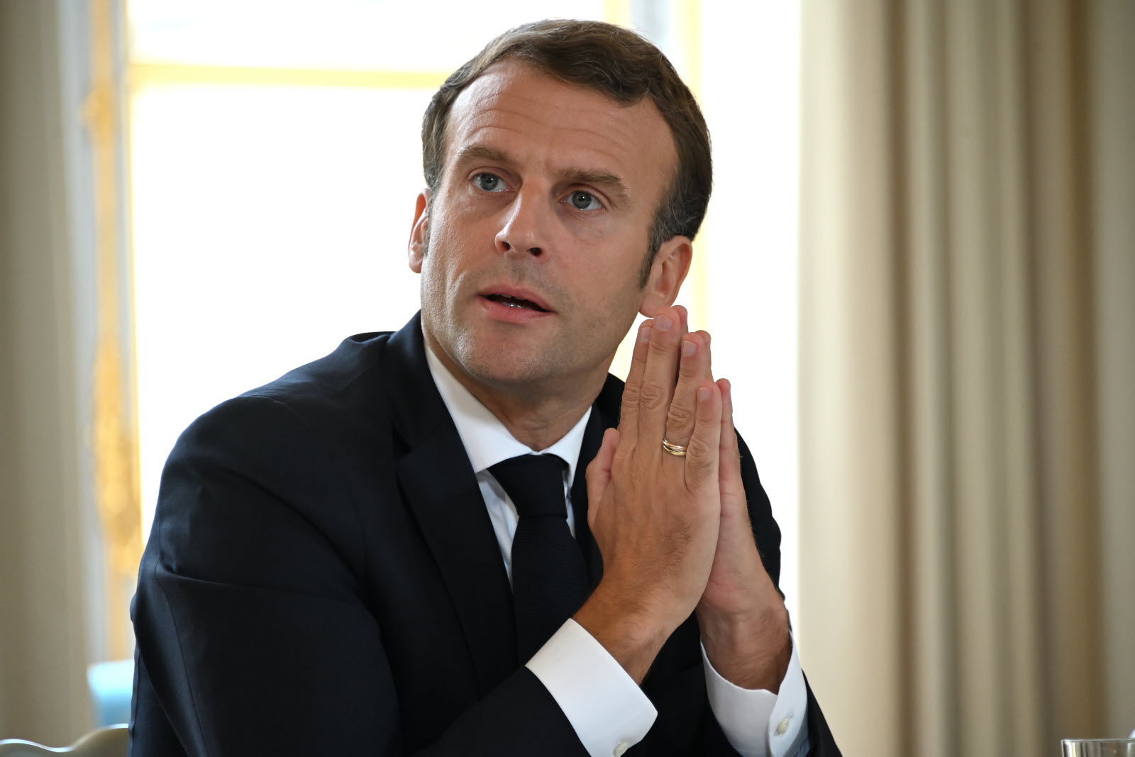 EDITORIAL :  Valets de Macron, n’étouffez pas le Mali !
