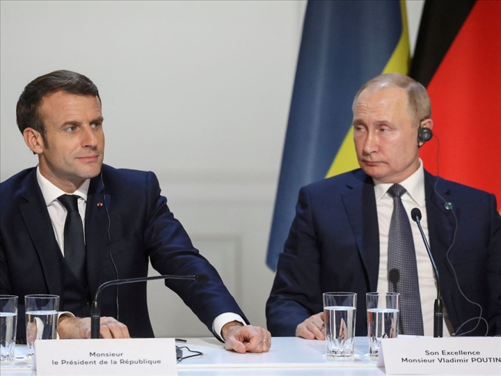 Macron et Poutine discutent de l’Ukraine et du Mali