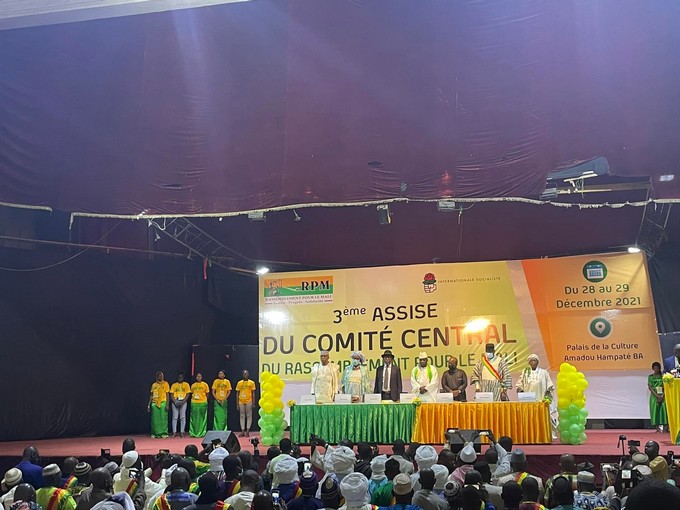 Arcanes politiques :  Les jeunes RPM de Bougouni, Koutiala et Sikasso affichent leur soutien à la Transition