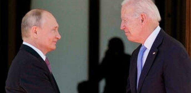 Biden proposera à Poutine une "voie diplomatique" sur l'Ukraine lors d'un appel jeudi