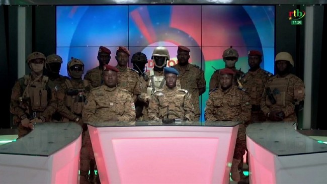 Coups d’état au Sahel : Le Burkina Faso emboite le pas au Mali