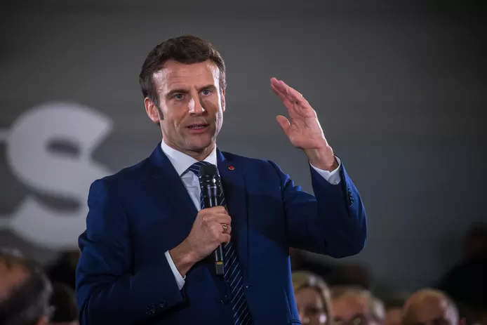 La solitude extrême d’Emmanuel Macron après la dissolution du Parlement