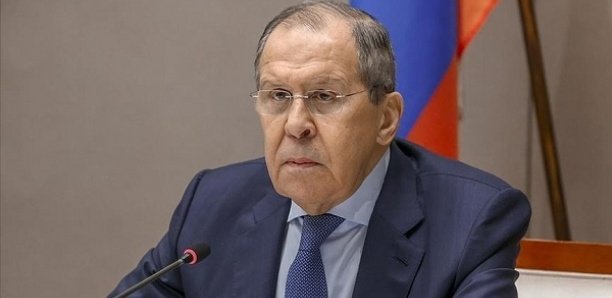 Lavrov : les livraisons d’armes à longue portée à Kiev nous obligeront à élargir la géographie de l’opération spéciale