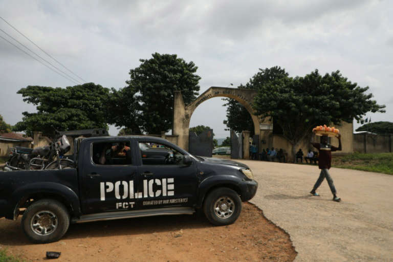 Nigeria: 34 personnes, dont 2 soldats, tuées par des hommes armés