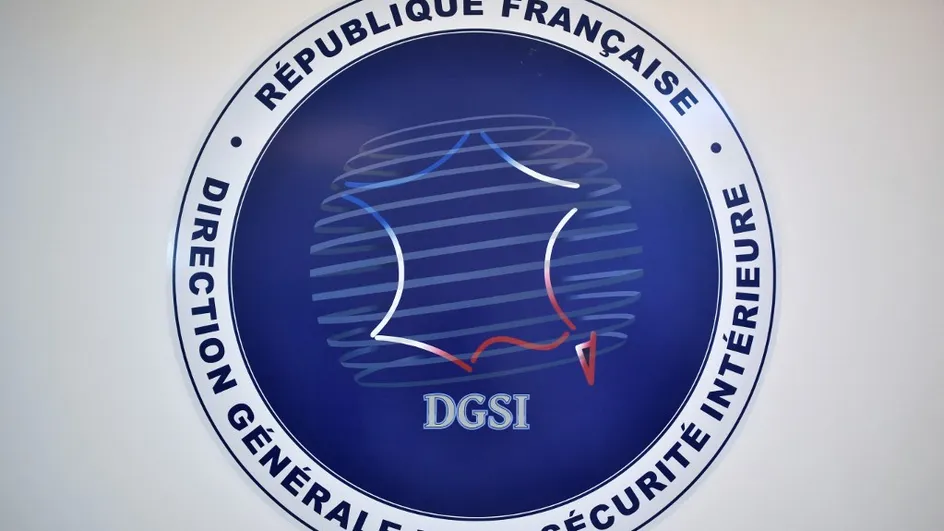 La France annonce l'expulsion de six espions russes "opérant sous couverture diplomatique"