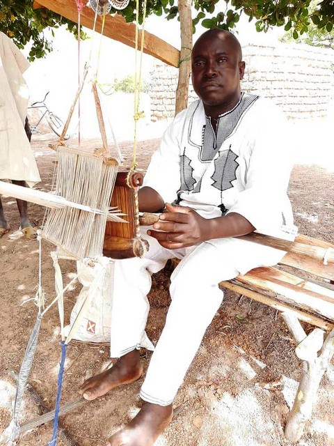 Valorisation de l’artisanat :    L’association Yɛrɛdon de Kadiolo vulgarise le tissage traditionnel