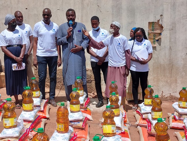 Mali/Solidarité : la société de téléphonie mobile Telecel offre des vivres à 40 familles vulnérables