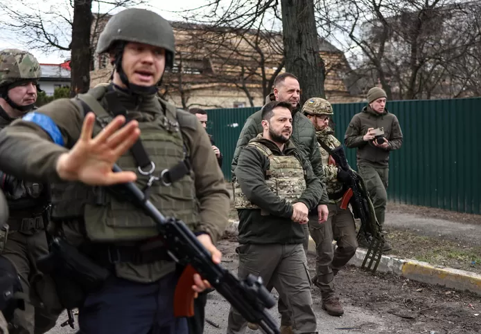 Zelensky à Boutcha: “Ce sera reconnu par le monde comme un génocide”