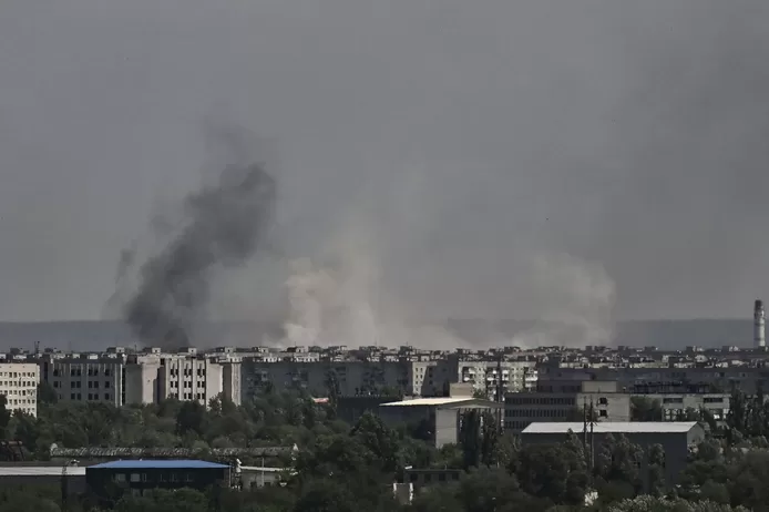 Le Donbass ravagé par une bataille acharnée, Severodonetsk menacée