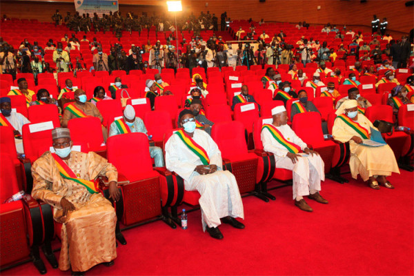 CNT : Yelema dénonce la gabegie