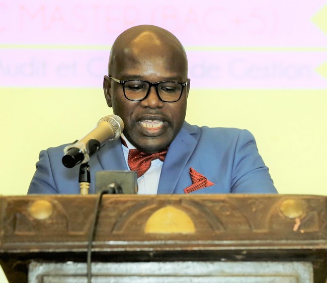 Cheick El Moctar Koné, un recteur aux étudiants maliens : "Laissez tomber l'ascenseur, empruntez l'escalier"