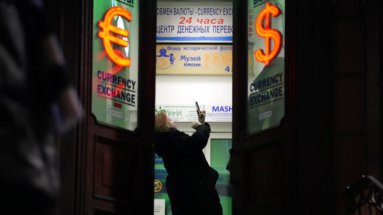 Moscou met en garde contre le «vol» de ses réserves au prétexte d’un défaut de paiement