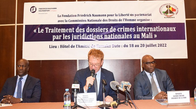Justice : la CNDH et la Fondation Friedrich Naumann s’unissent pour accélérer les dossiers de crimes Internationaux