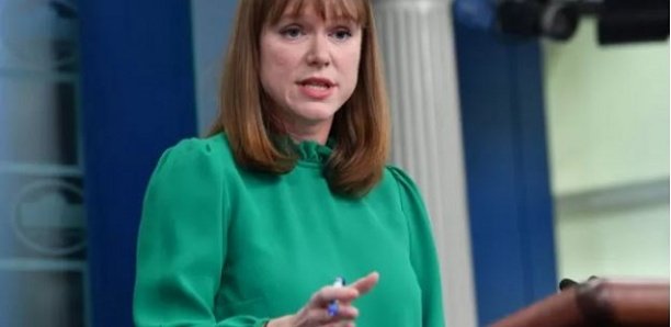 La directrice de la communication de Biden démissionne