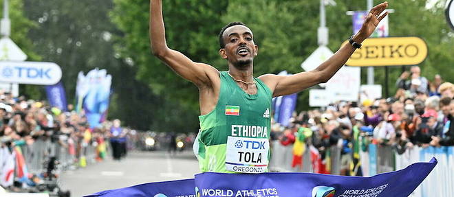 Mondiaux d’athlétisme : l’Éthiopien Tola champion du monde du marathon