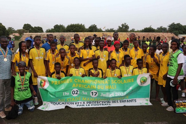 championnat-d-afrique-de-football-scolaire-de-la-caf-le-trophee