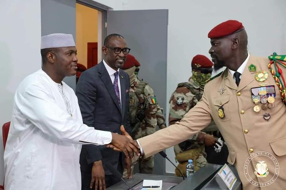 Col. Mamady Doumbouya à propos de la Coopération   Guinée-Mali :    « Si le lancement des travaux des rails entre la Guinée et le Mali, devrait être le seul bilan de nos deux transitions…»