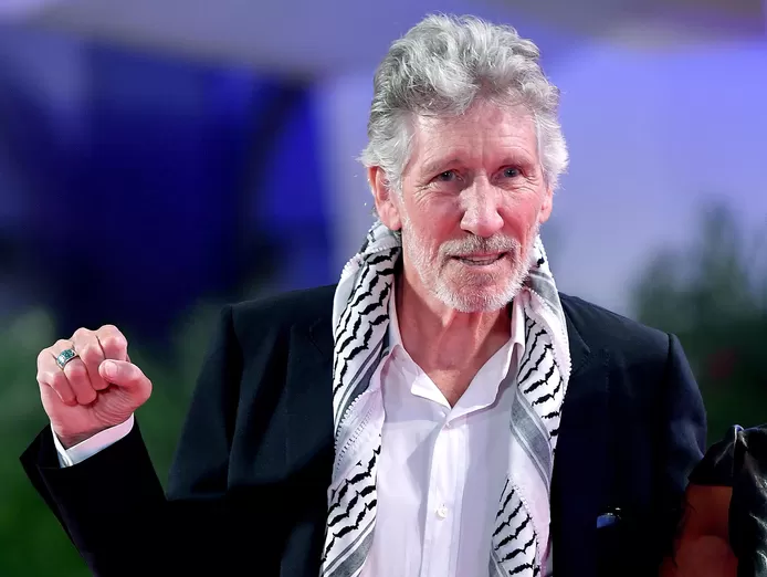Roger Waters qualifie Joe Biden de “criminel de guerre” et le tient en partie responsable de la guerre en Ukraine