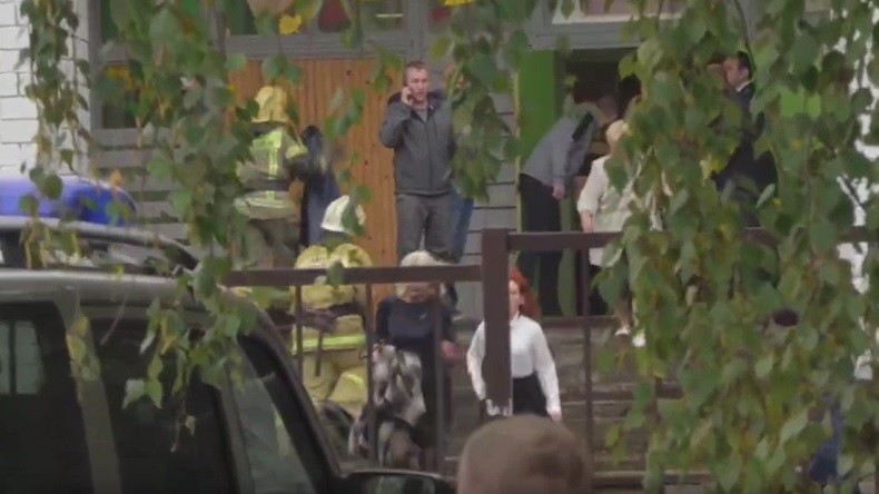 Fusillade dans une école en Russie : 15 morts dont neuf enfants et plusieurs blessés