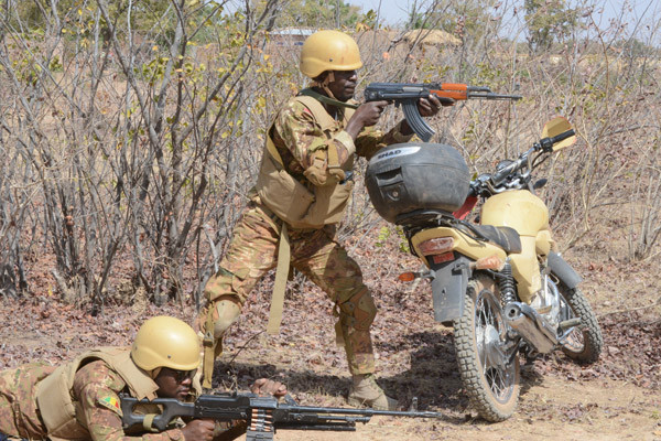 Ségou, San, Douentza, Mopti et Gao : L’Armée neutralise une trentaine de terroristes