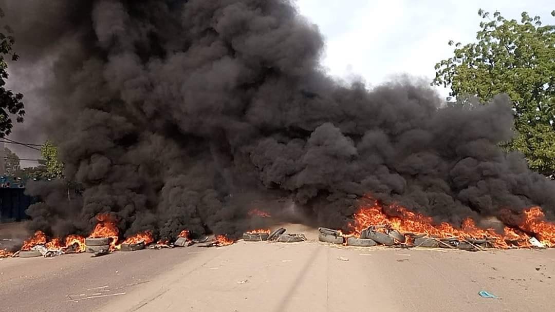 Tchad : des morts et des blessés en marge des manifestations marquant la fin initiale de la transition (Médias)