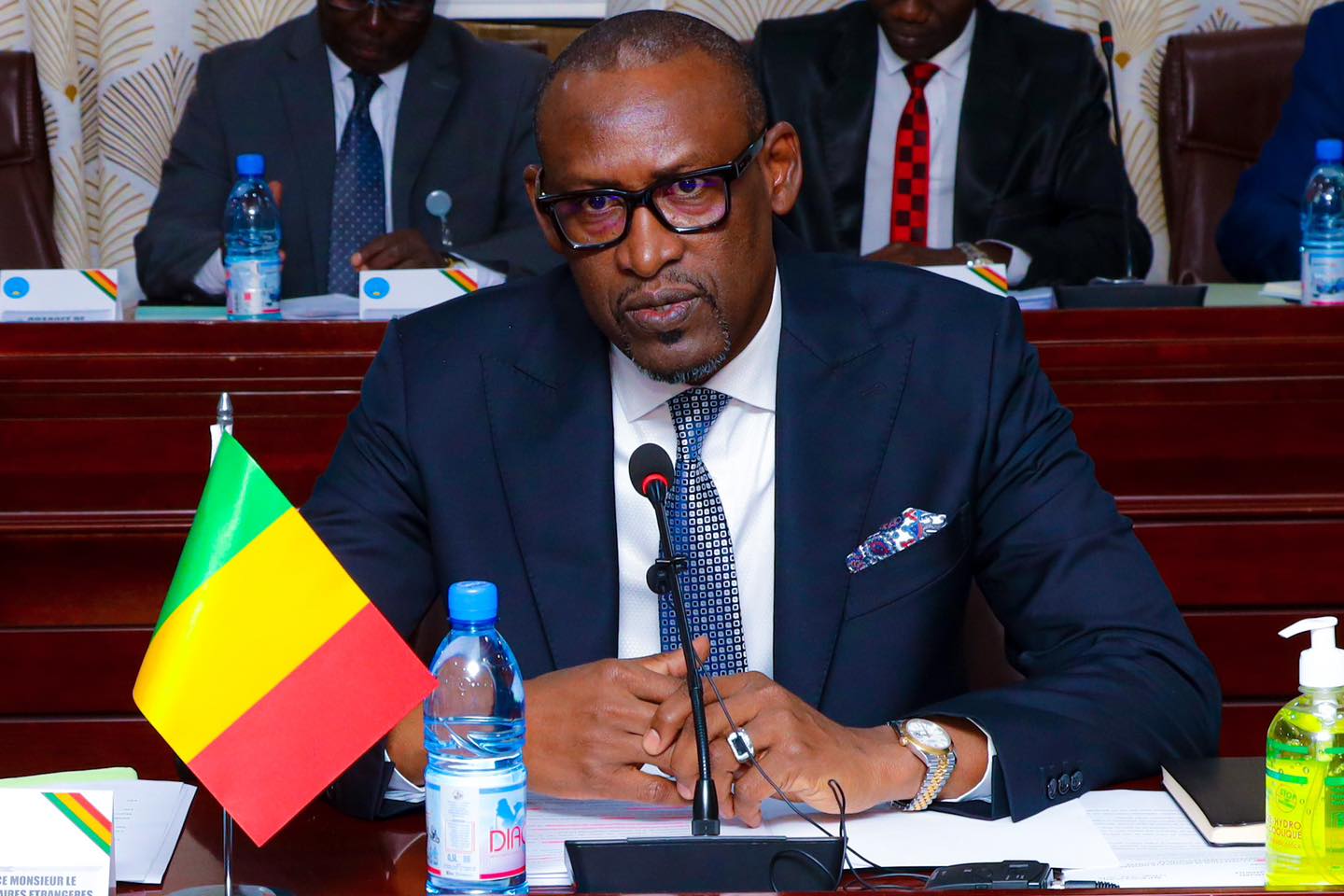 Pour en finir avec sa crise : Le Mali "demande des efforts supplémentaires de l'Algérie pour rapprocher les parties"
